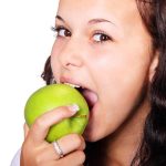 10 Makanan yang Bantu Menjaga Kesehatan Lidah