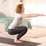 10 Latihan Ringan untuk Menguatkan Otot Kaki di Rumah