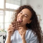 10 Makanan yang Bisa Bantu Atasi Gangguan Suasana Hati