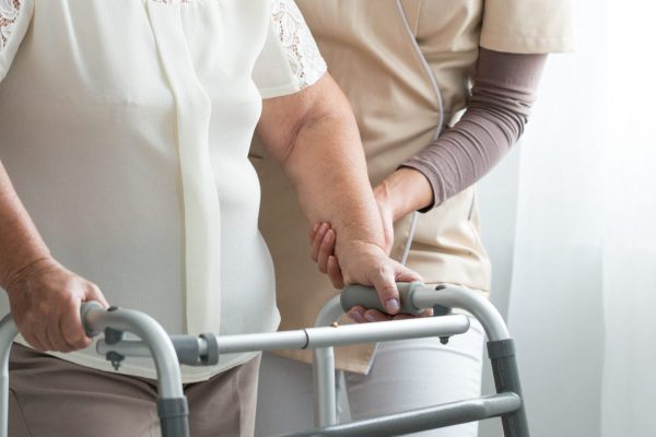 7 Tips Mencegah Stroke yang Bisa Menyebabkan Kelumpuhan