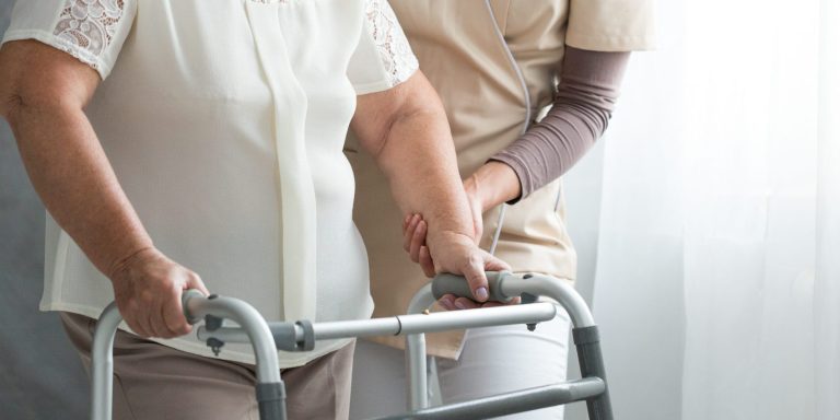 7 Tips Mencegah Stroke yang Bisa Menyebabkan Kelumpuhan