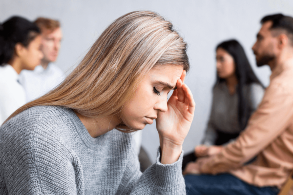 5 Langkah Menghadapi Kecemasan Sosial dengan Percaya Diri