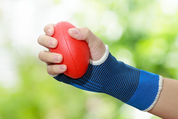 10 Kebiasaan Sehat agar Tangan Tetap Kuat dan Lincah